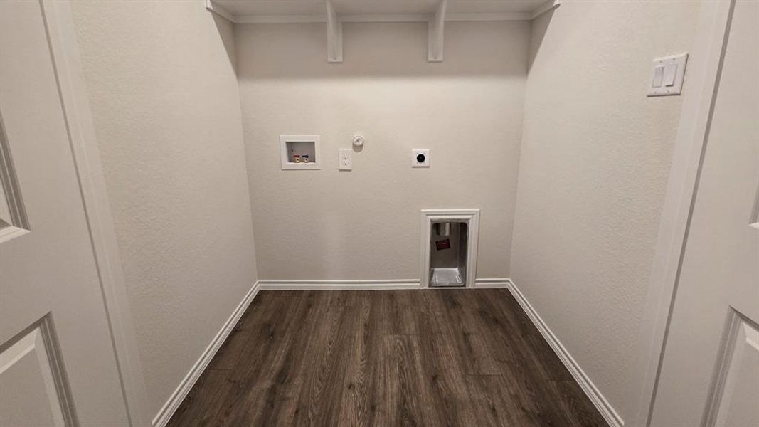 Spacious, unfurnished interior of a new home in Leonard Crossing, Leonard (Image 29). Spacious, unfurnished interior of a new home in Leonard Crossing, Leonard (Image 29).