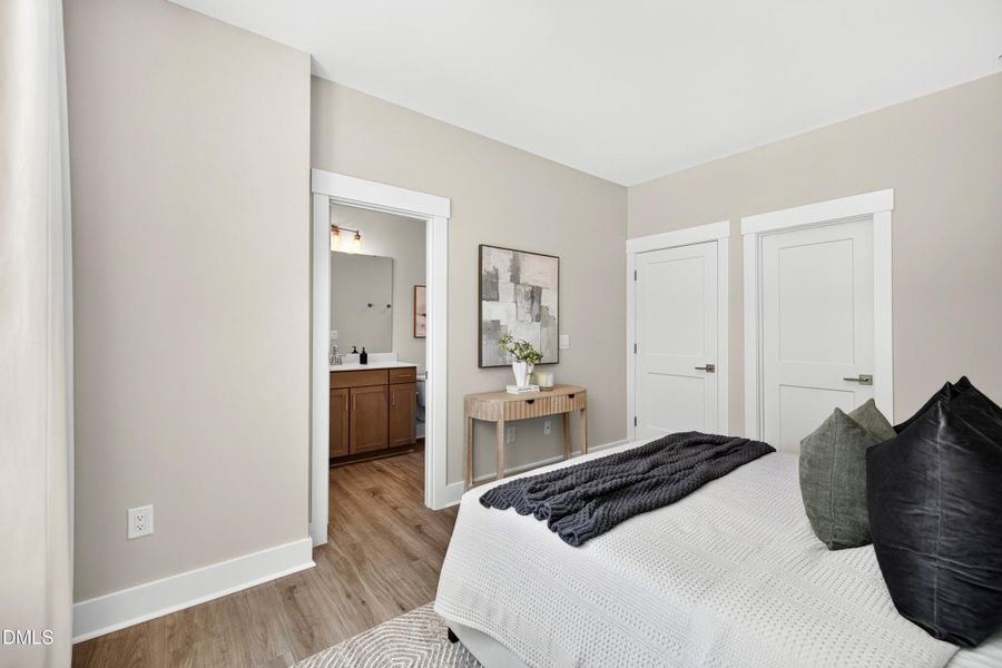 Bathroom with Ensuite Bath (Model Home) Bathroom with Ensuite Bath (Model Home)