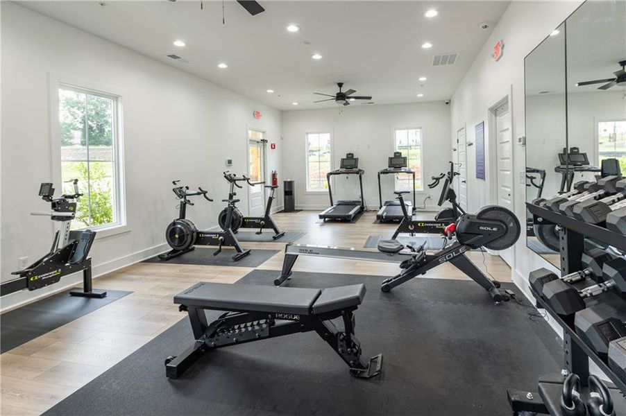 Community amenities in The Village at Sandy Plains, Marietta (Image 19).