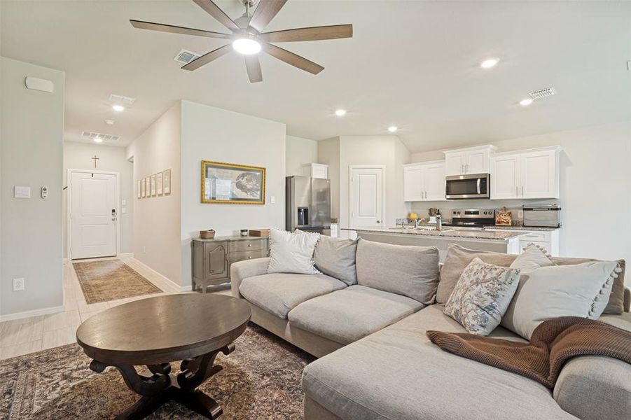 Furnished interior view inside a new home in , Fort Worth (Image 9).