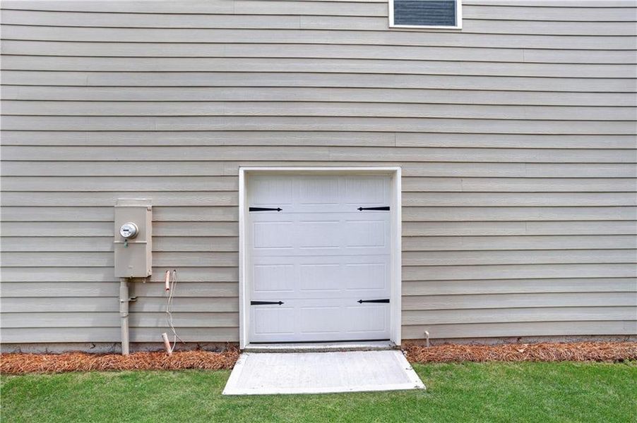 Exterior details and patio area of a home in , Villa Rica (Image 19).
