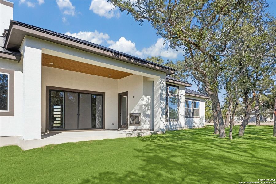 Exterior details and patio area of a home in , Bulverde (Image 20).