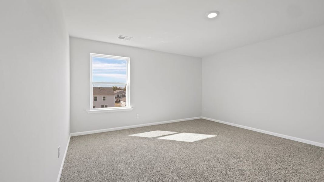 Spacious, unfurnished interior of a new home in Spring Ridge, Anderson (Image 23).