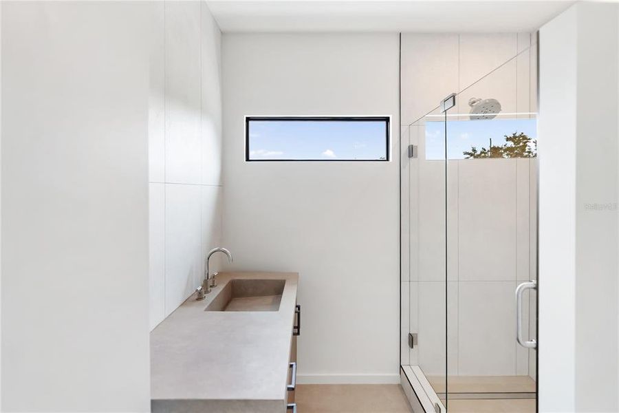 Image 79 of a home in .