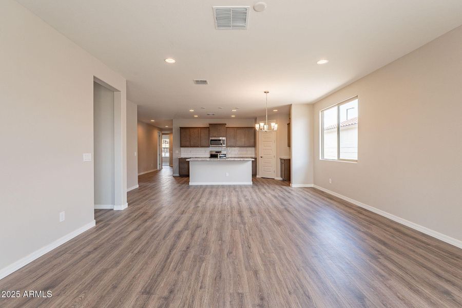 10-web-or-mls-Hilton-10 (2) 10-web-or-mls-Hilton-10 (2)