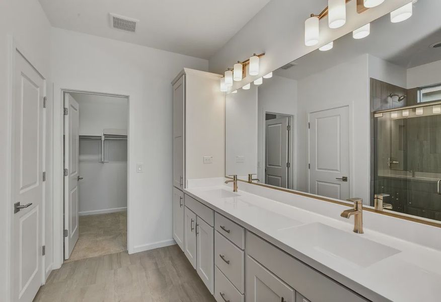 Wickenburg Flourish 1581 Primary Bath - 15 of 20