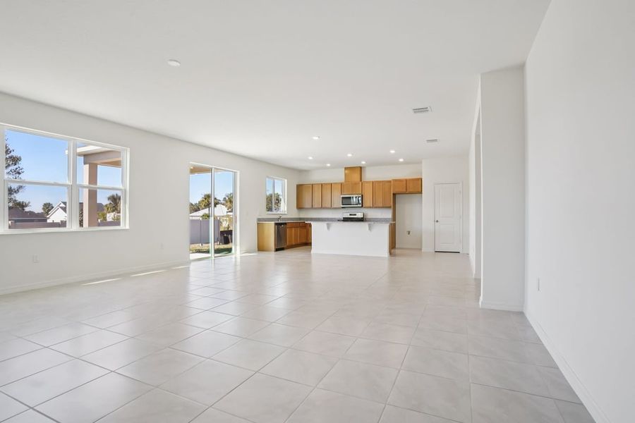 Spacious, unfurnished interior of a new home in Silver Lake Estates II, Leesburg (Image 12). Spacious, unfurnished interior of a new home in Silver Lake Estates II, Leesburg (Image 12).