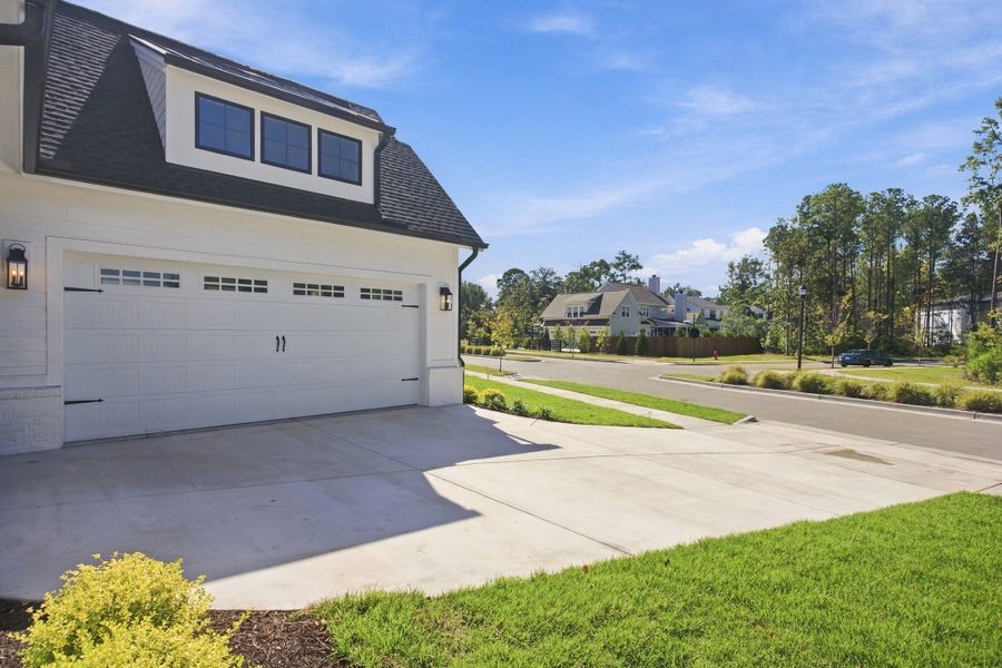 Image 230 representing the The Emerson by RobuckHomes in Stonehenge, Raleigh, NC.