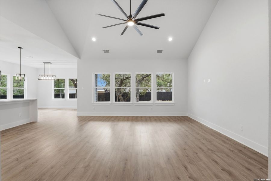 Spacious, unfurnished interior of a new home in , Spring Branch (Image 19).