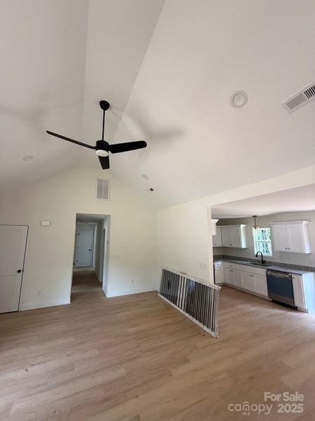 Image 12 of a home in .