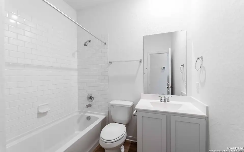 Furnished interior view inside a new home in Hennersby Hollow, San Antonio (Image 2). Furnished interior view inside a new home in Hennersby Hollow, San Antonio (Image 2).