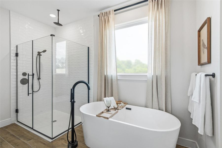 Luxurious primary bath (*Photo not of actual home and used for illustration purposes only.)
