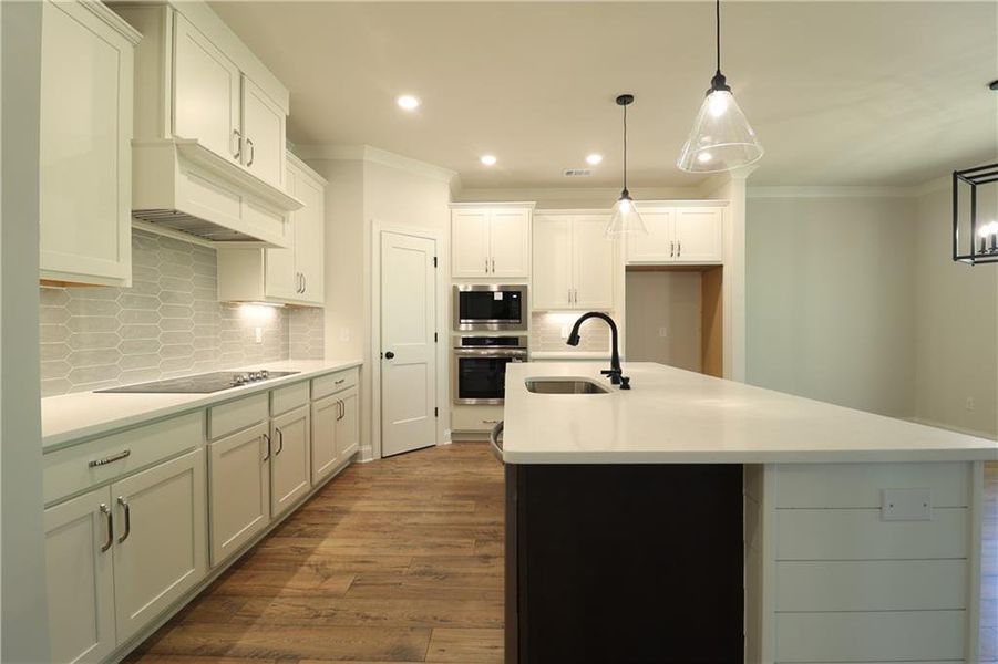 Furnished interior view inside a new home in Woodland Hills, Loganville (Image 7). Furnished interior view inside a new home in Woodland Hills, Loganville (Image 7).