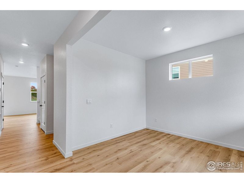Spacious, unfurnished interior of a new home in Hansen Farm, Fort Collins (Image 31). Spacious, unfurnished interior of a new home in Hansen Farm, Fort Collins (Image 31).