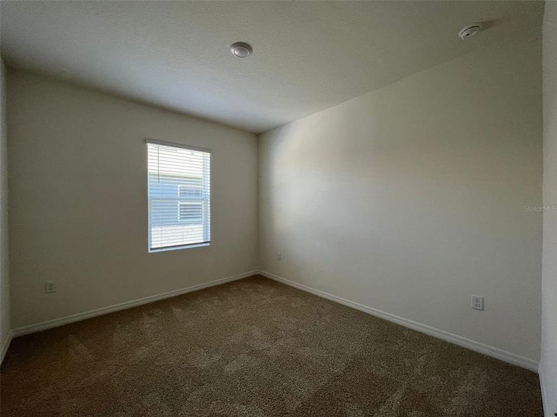 Spacious, unfurnished interior of a new home in , Davenport (Image 9).