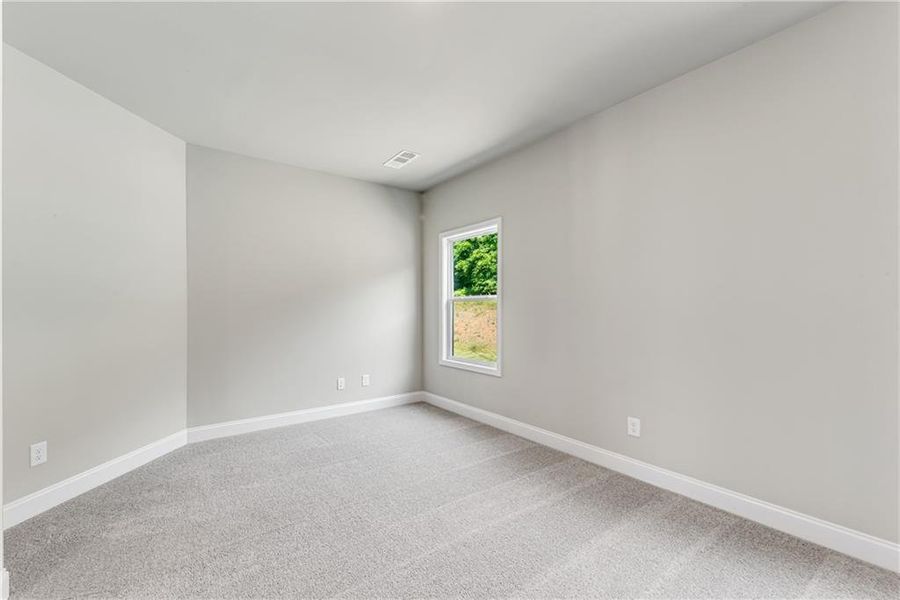 Spacious, unfurnished interior of a new home in Hidden Fields, Hoschton (Image 41).