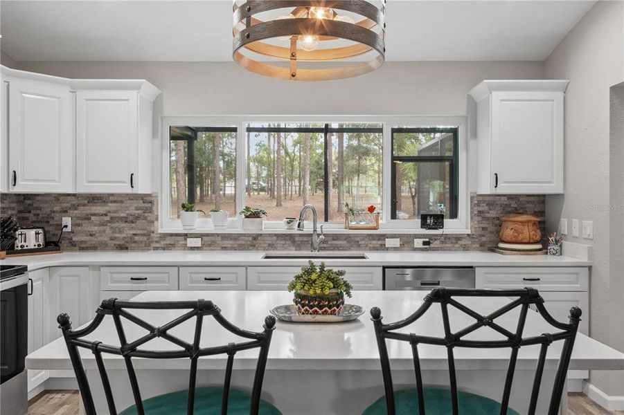 Furnished interior view inside a new home in , Dunnellon (Image 10).