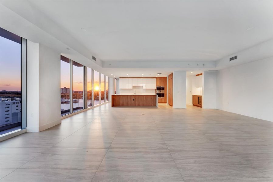 Spacious, unfurnished interior of a new home in , Fort Lauderdale (Image 61).