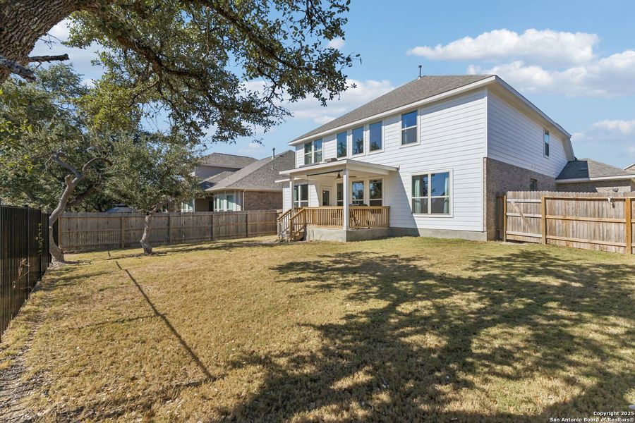 Exterior details and patio area of a home in Ventana, Bulverde (Image 2).