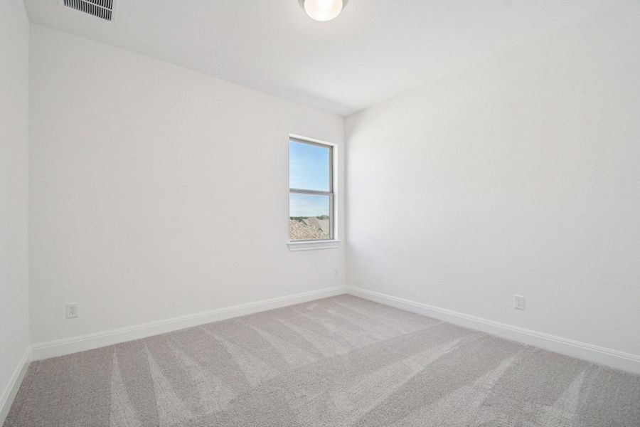 Spacious, unfurnished interior of a new home in 6 Creeks, Kyle (Image 21).