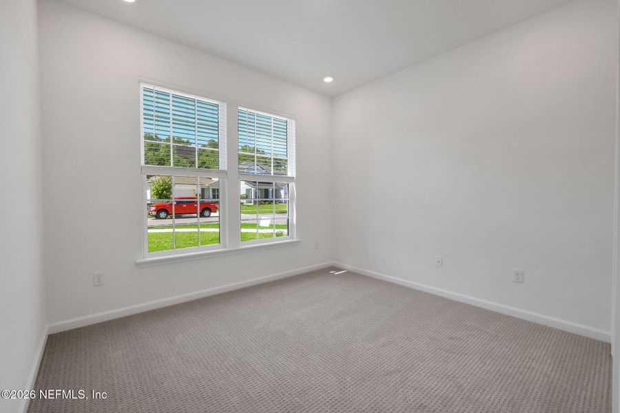 Spacious, unfurnished interior of a new home in Hyland Trail, Green Cove Springs (Image 43).