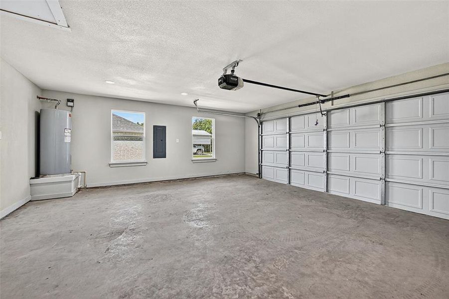 Spacious, unfurnished interior of a new home in , Ector (Image 21). Spacious, unfurnished interior of a new home in , Ector (Image 21).
