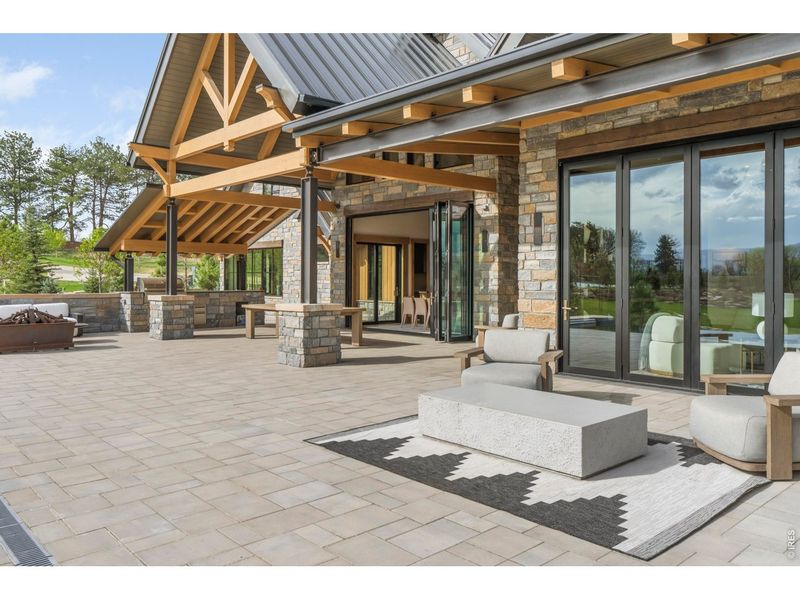 Community amenities in , Lafayette (Image 22).