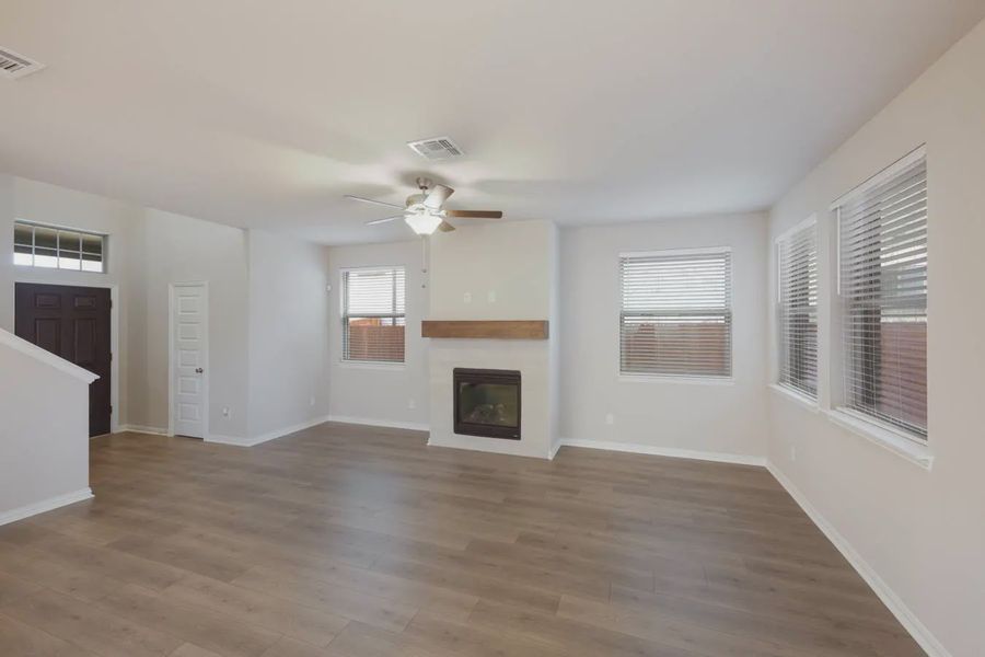 Representative unfurnished interior of a home built from the Chicago by Chesmar Homes in Heartland 40's, Heartland (Image 16).