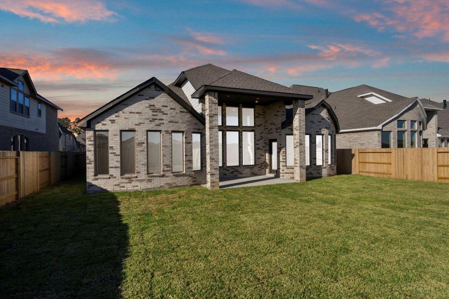Exterior details and patio area of a home in The Meadows at Imperial Oaks 60', Conroe (Image 3).