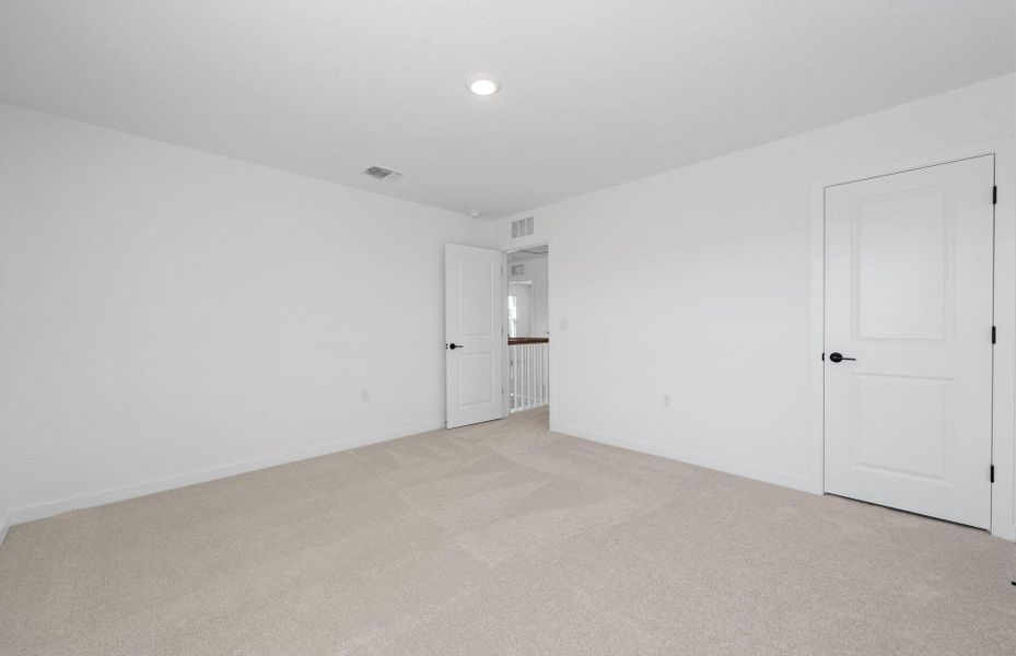 Spacious, unfurnished interior of a new home in Woodside, Georgetown (Image 14).