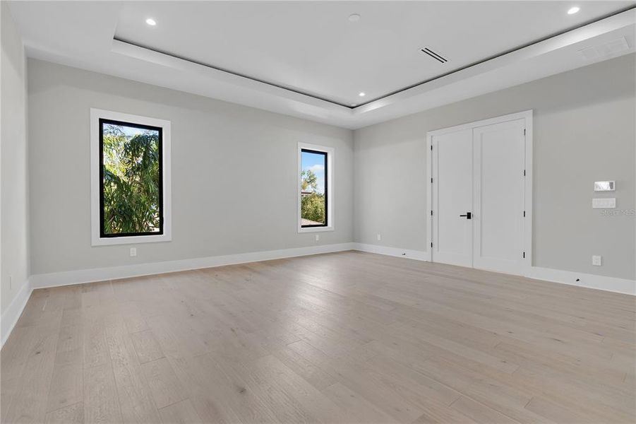 Spacious, unfurnished interior of a new home in , Tampa (Image 47). Spacious, unfurnished interior of a new home in , Tampa (Image 47).