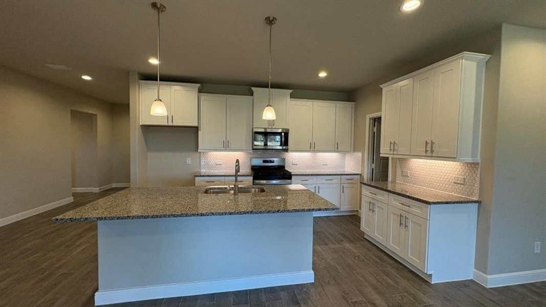 Furnished interior view inside a new home in Sandstone Estates, Granbury (Image 7).