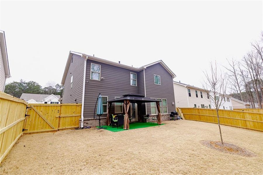 Exterior details and patio area of a home in , Lawrenceville (Image 3).