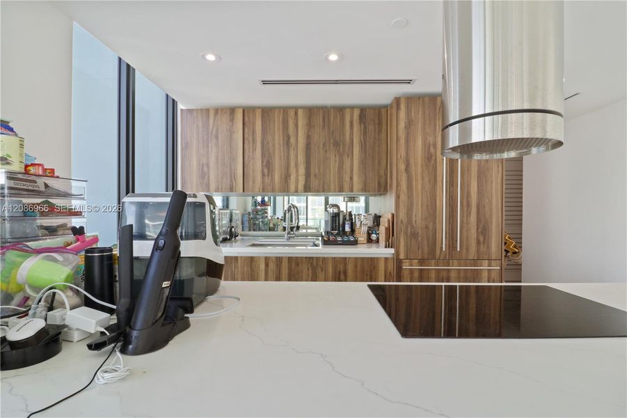 Furnished interior view inside a new home in Alana Bay Harbor Islands, Bal Harbour (Image 31).