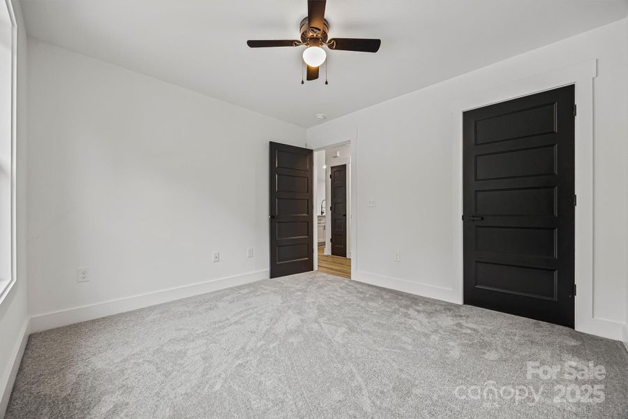 Spacious, unfurnished interior of a new home in , Concord (Image 19).