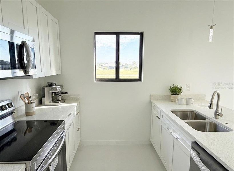 Furnished interior view inside a new home in , Cape Coral (Image 8).