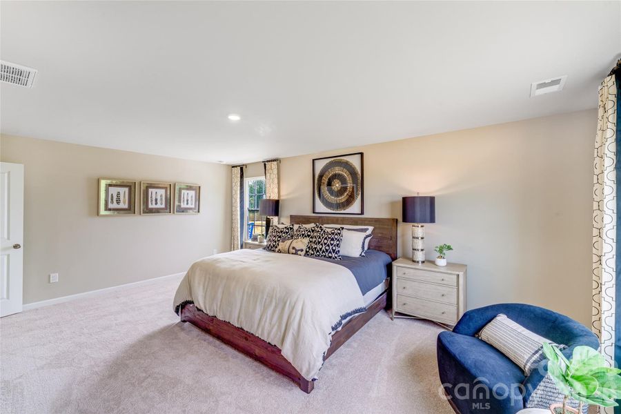 Furnished interior view inside a new home in Walkers Mill, Edgemoor (Image 30).