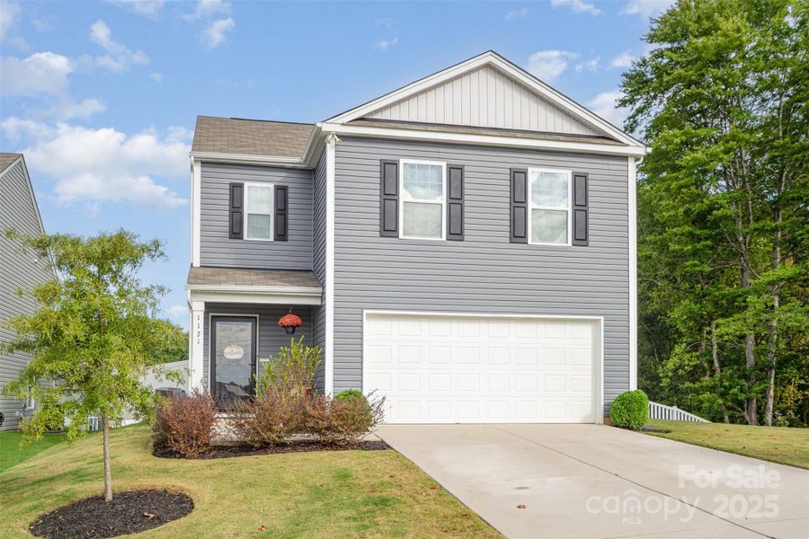 Front exterior of a new home in , Dallas, NC, highlighting curb appeal (Image 2). Front exterior of a new home in , Dallas, NC, highlighting curb appeal (Image 2).