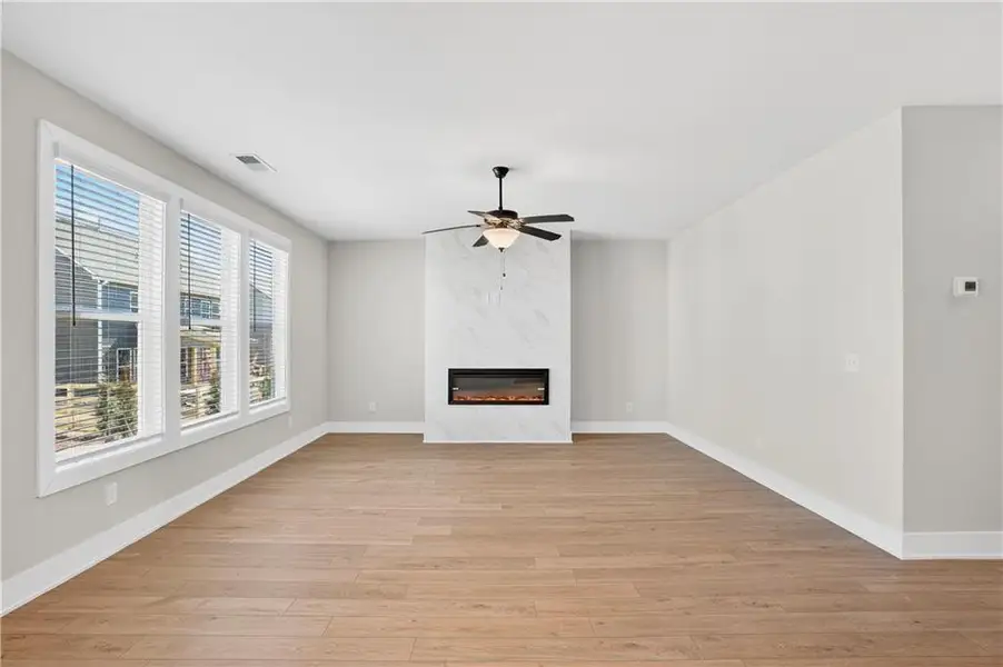 Spacious, unfurnished interior of a new home in , Villa Rica (Image 29).