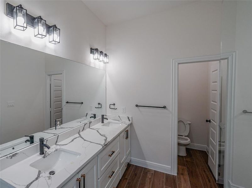 Furnished interior view inside a new home in , Dallas (Image 2).