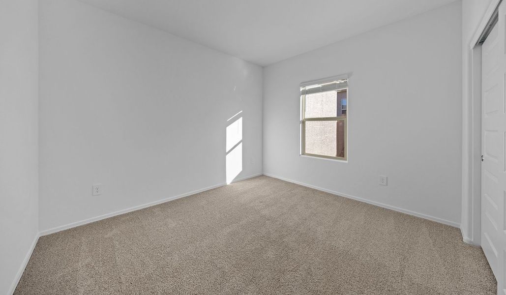 Representative unfurnished interior of a home built from the Lakeway - H40L by D.R. Horton in Sycamore Vista, Vail (Image 32).