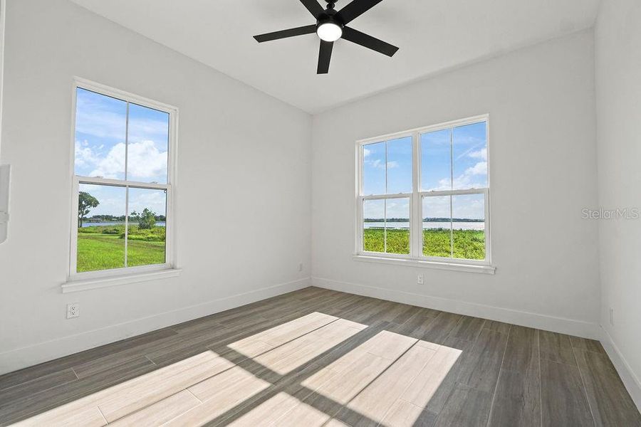 Spacious, unfurnished interior of a new home in , Lake Alfred (Image 27).