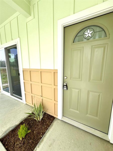 Exterior details and patio area of a home in , Trinity (Image 16).