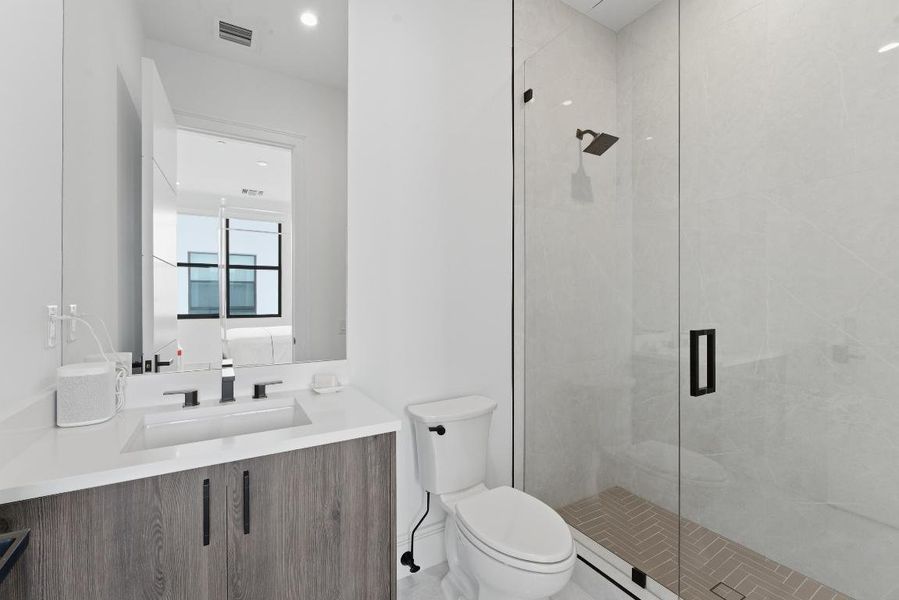 9 Dock St West Palm Beach FL 19