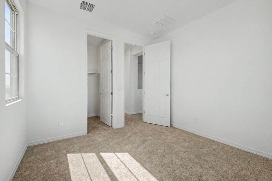 Spacious, unfurnished interior of a new home in Empire Pointe, Queen Creek (Image 17). Spacious, unfurnished interior of a new home in Empire Pointe, Queen Creek (Image 17).