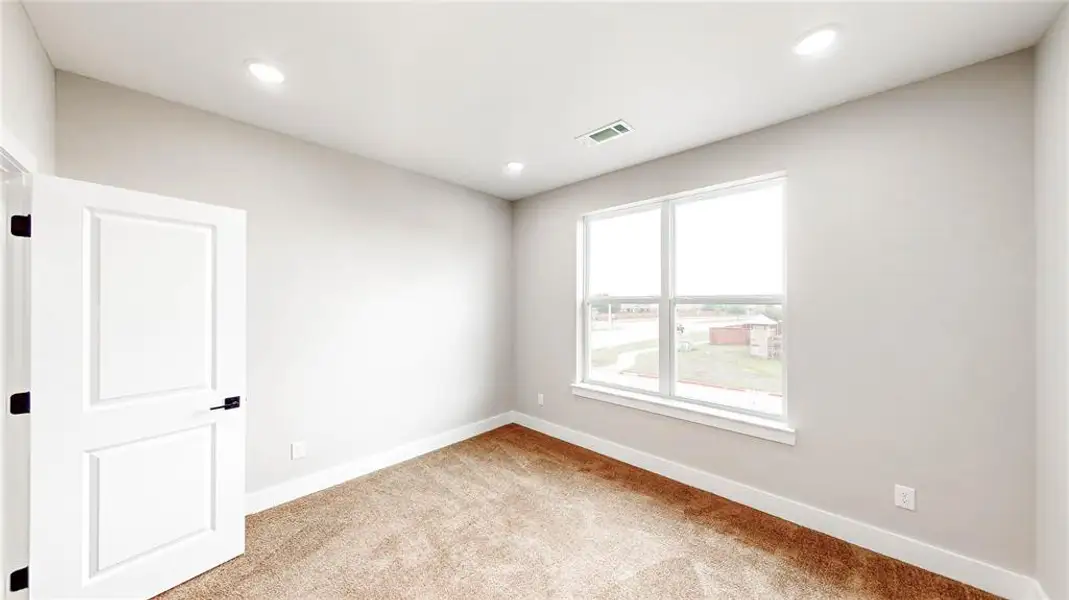 Spacious, unfurnished interior of a new home in , Denton (Image 17).