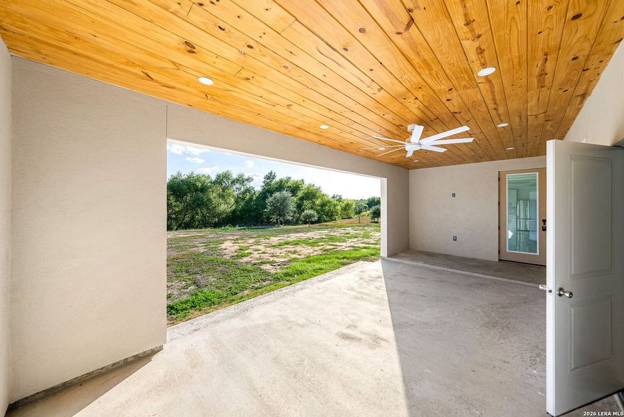 Exterior details and patio area of a home in , Kyle (Image 34).