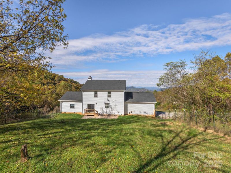 Image 27 of a home in . Image 27 of a home in .