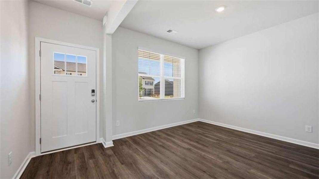 Spacious, unfurnished interior of a new home in Bridle Creek, Locust Grove (Image 15).