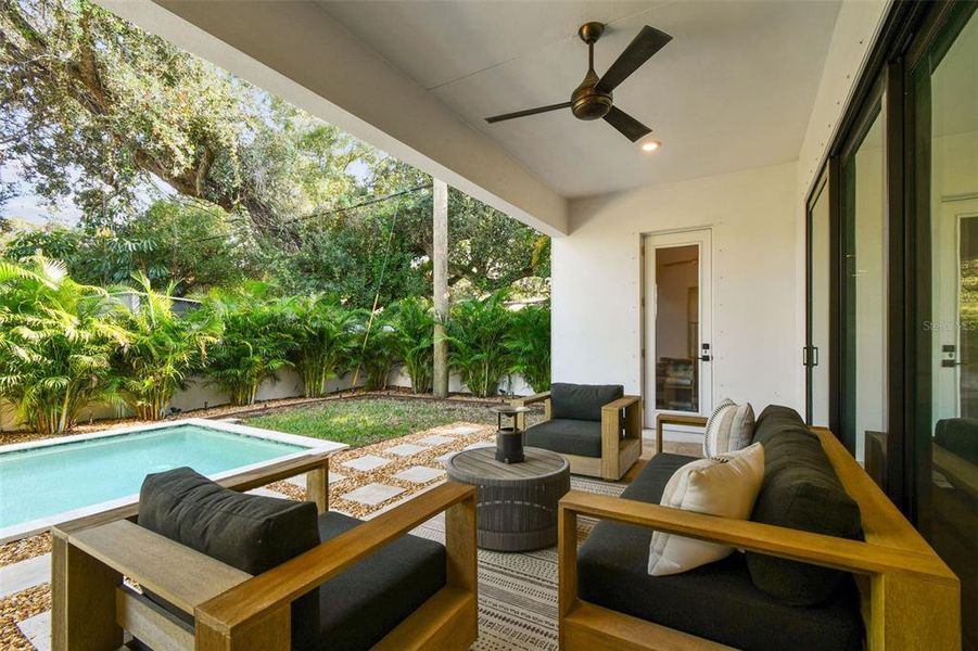 Exterior details and patio area of a home in , Tampa (Image 27).